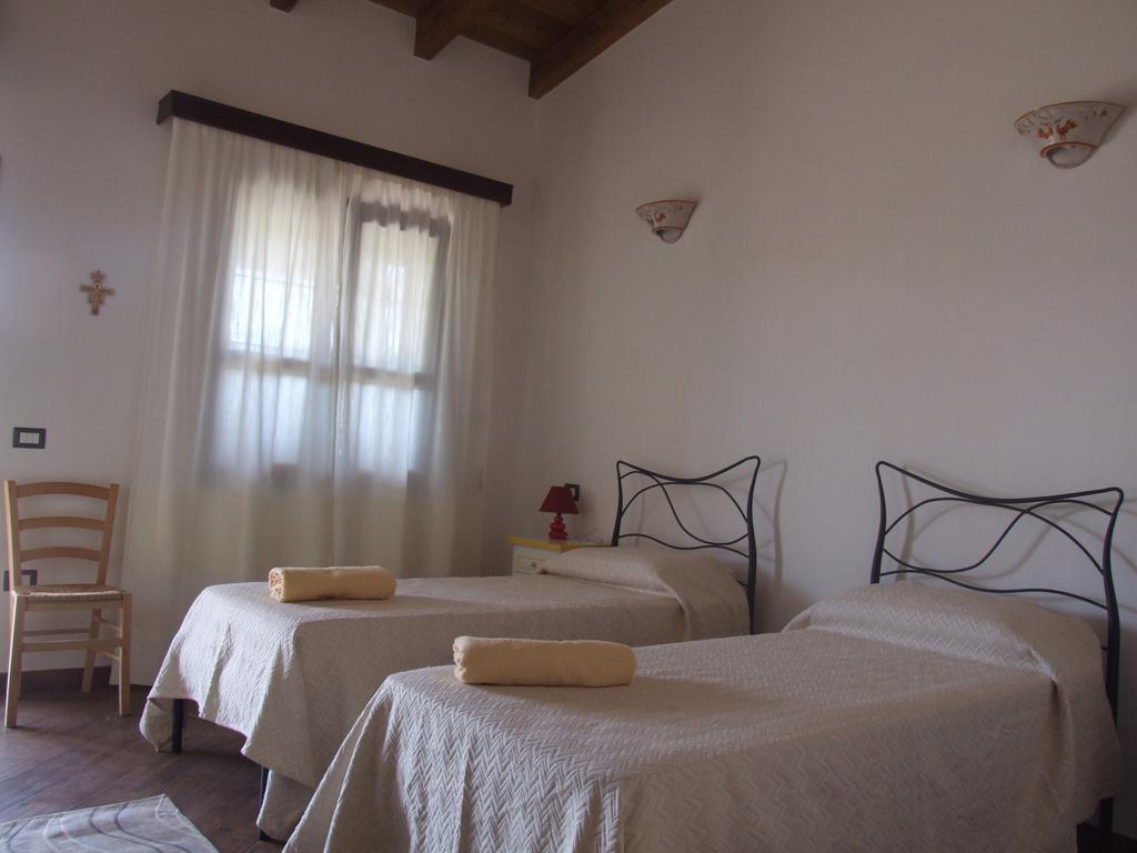 Agriturismo Locoe 오리에나 외부 사진
